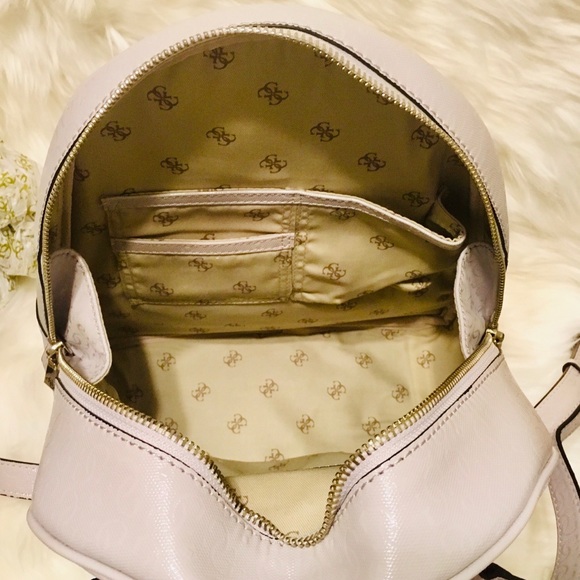 GUESS TAMRA STONE MEDIUM BACKPACK - Picture 6 of 7